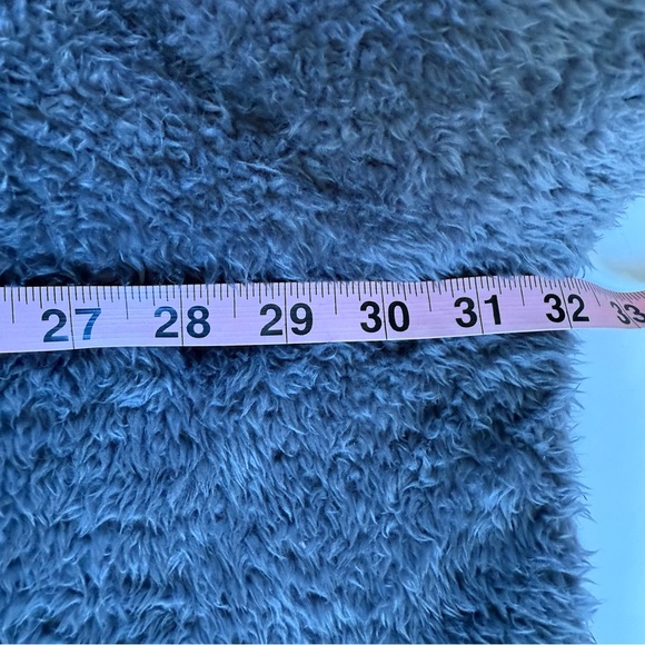 Natural Life Oversized Blanket Hoodie Pullover Gray Fringe Trim Teddy One Size - Picture 10 of 12